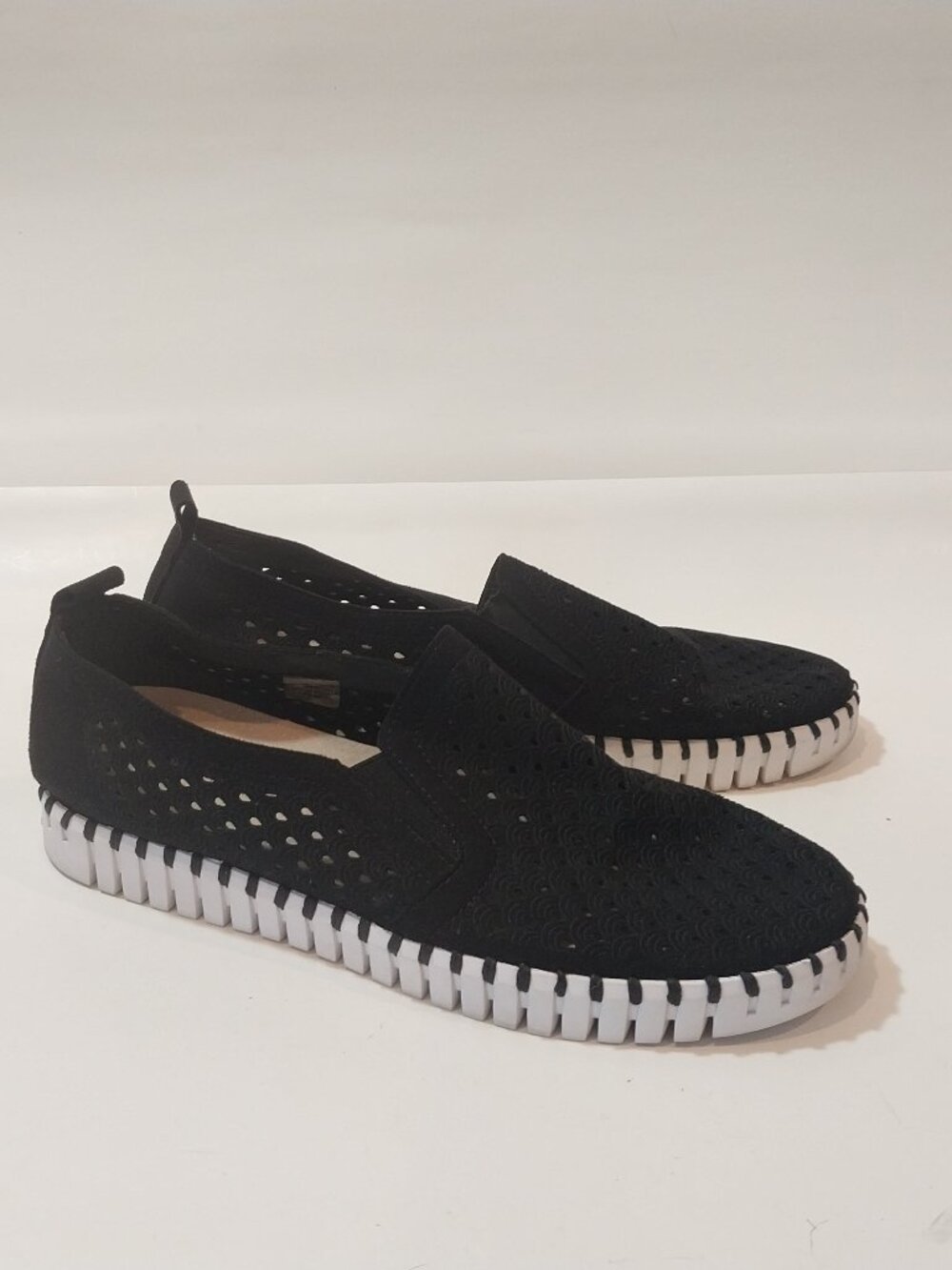 ILSE JACOBSEN HORNBAEK Shoes Womens 41 US 10.5 Black Tulip Slip On Flat Loafers.